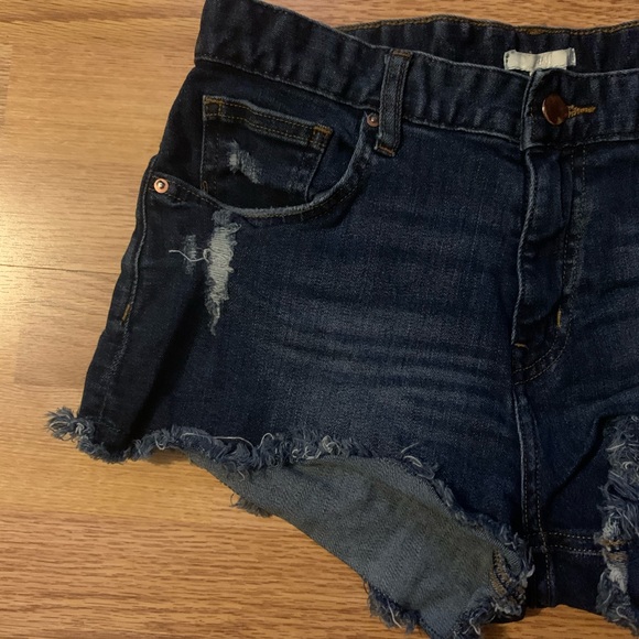 H&M Dark Denim Cutoff Shorts - Picture 3 of 6